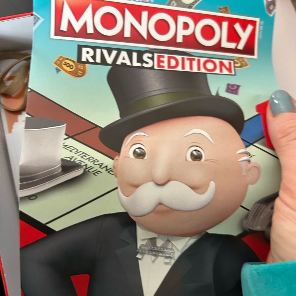 Hasbro Monopoly Rivals Edition - Red and Blue - Picture 3 of 4